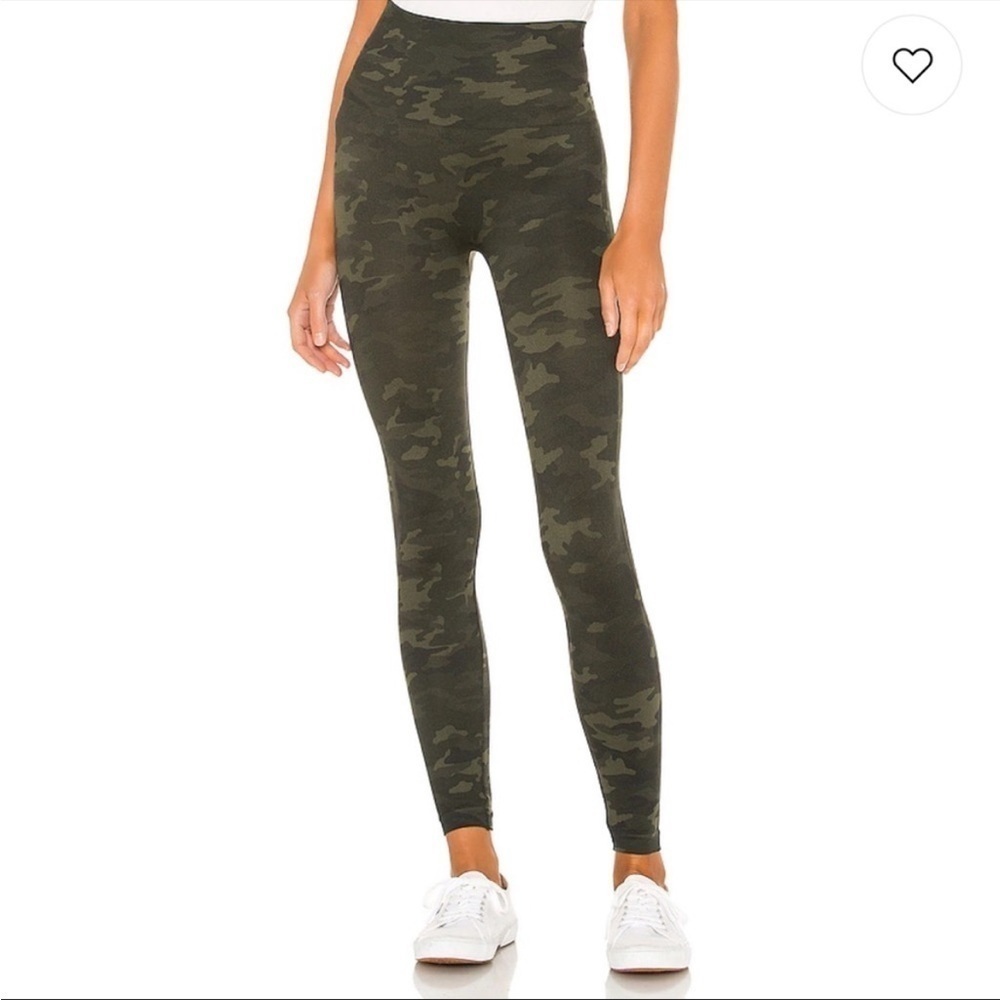 Spanx Look at Me Now Seamless Leggings M